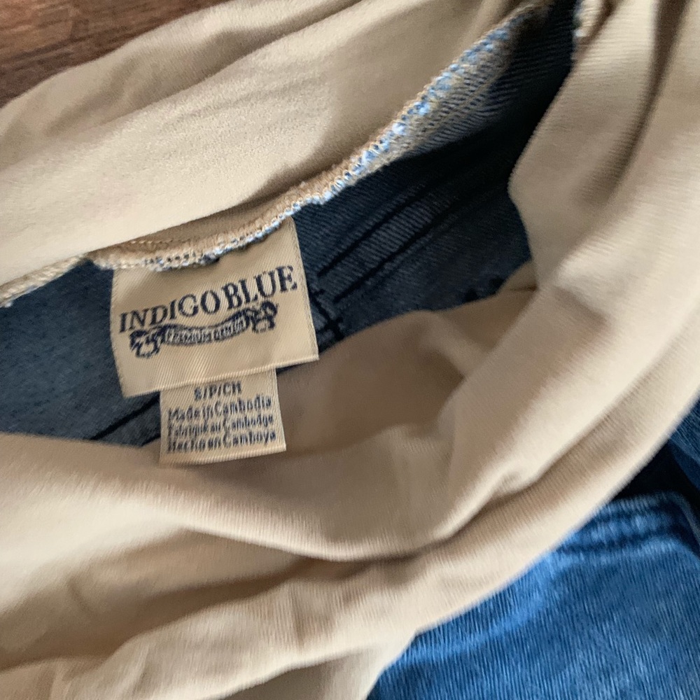 Maternity shorts
